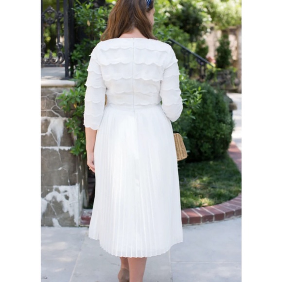 Dainty Jewells Petals and Pleats Midi Dress - Picture 3 of 5